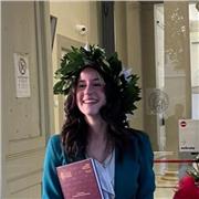 Laureanda magistrale in Filologia moderna a Firenze, offre ripetizioni